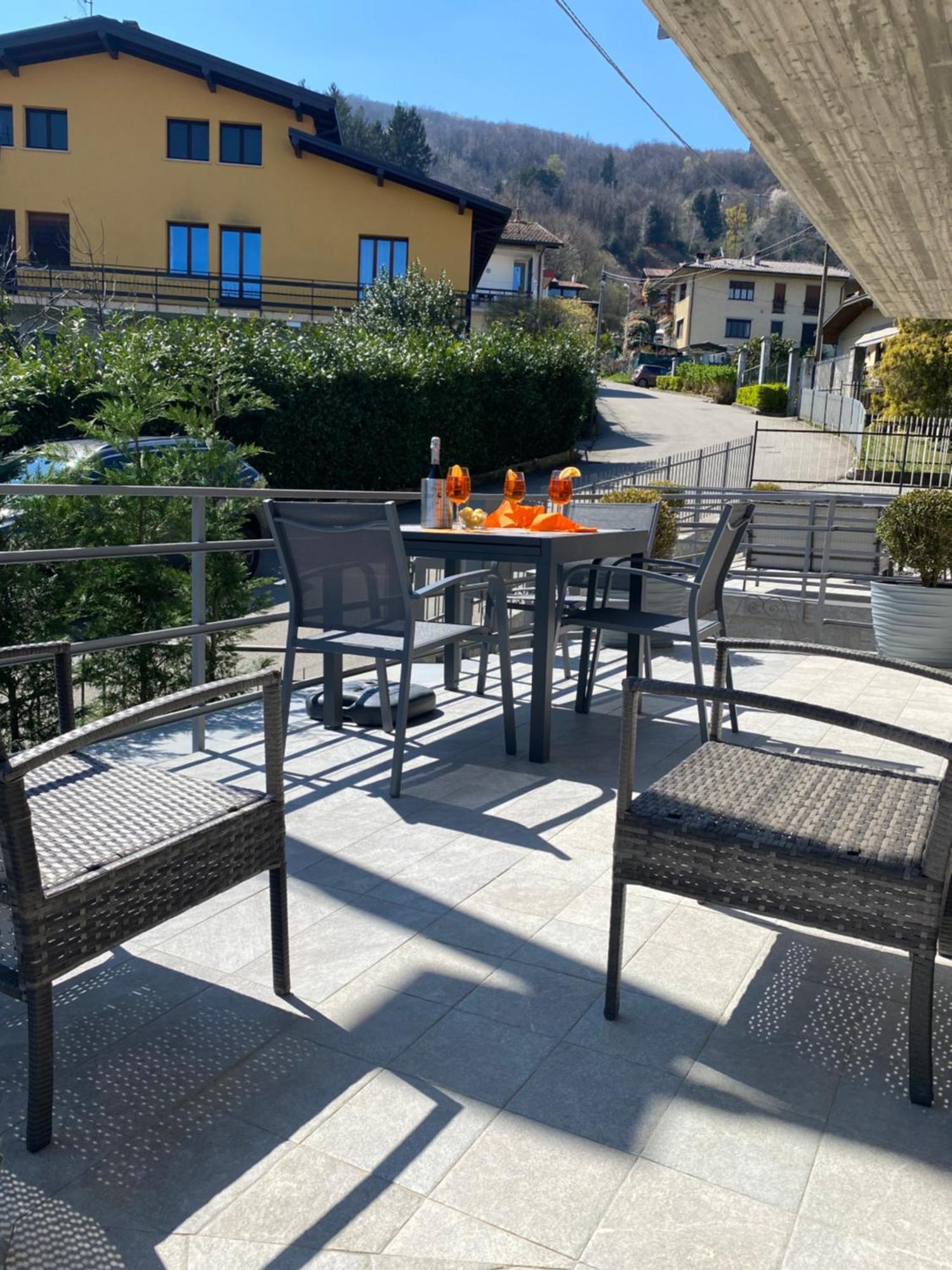 Appartamenti Golfo Borromeo 3 E 4 Baveno Exterior foto